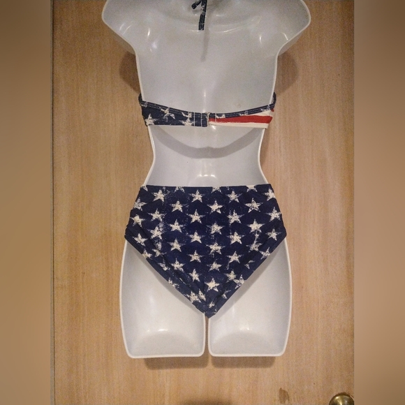 NWOT 2 piece Bikini - Picture 4 of 9